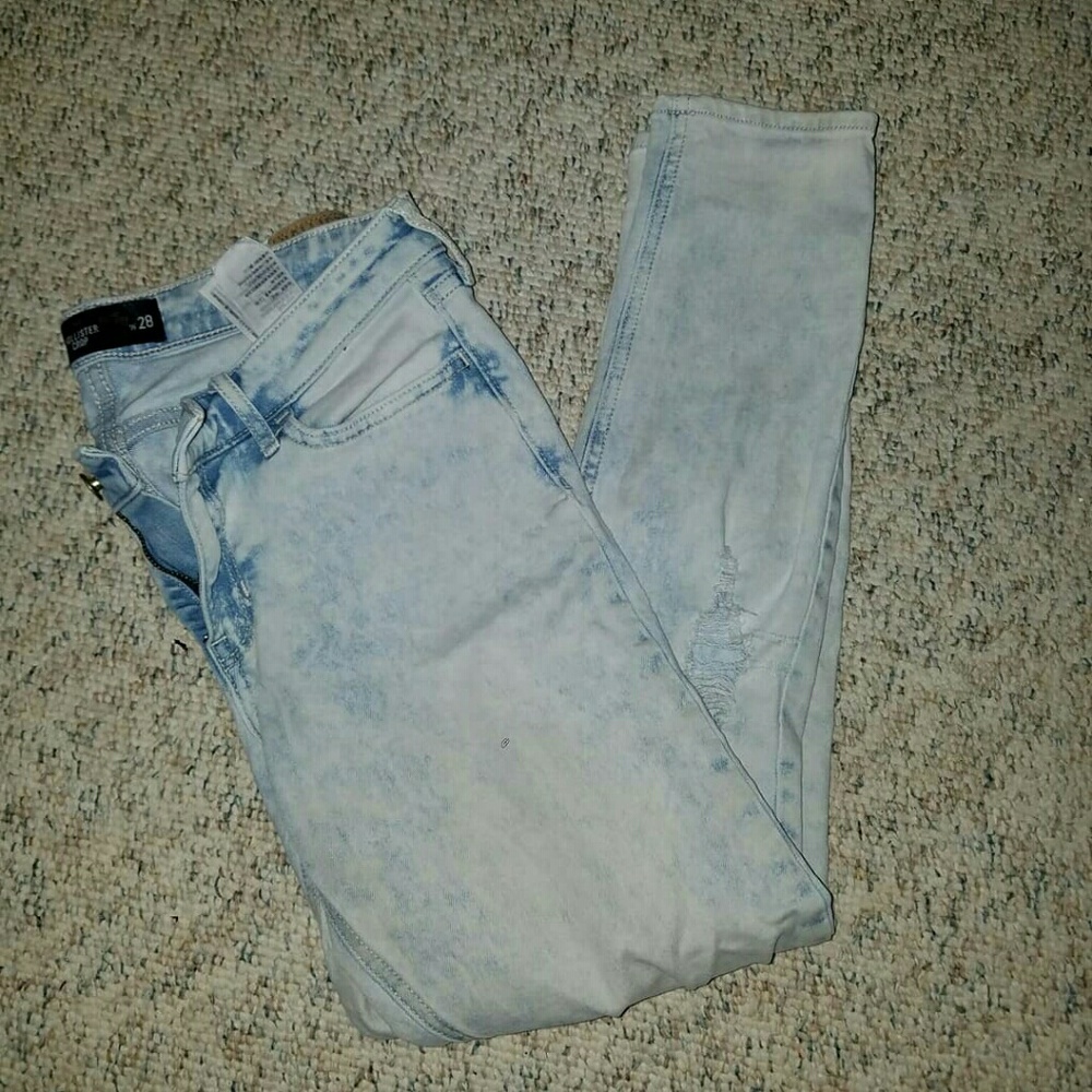 Hollister Crop Jeans